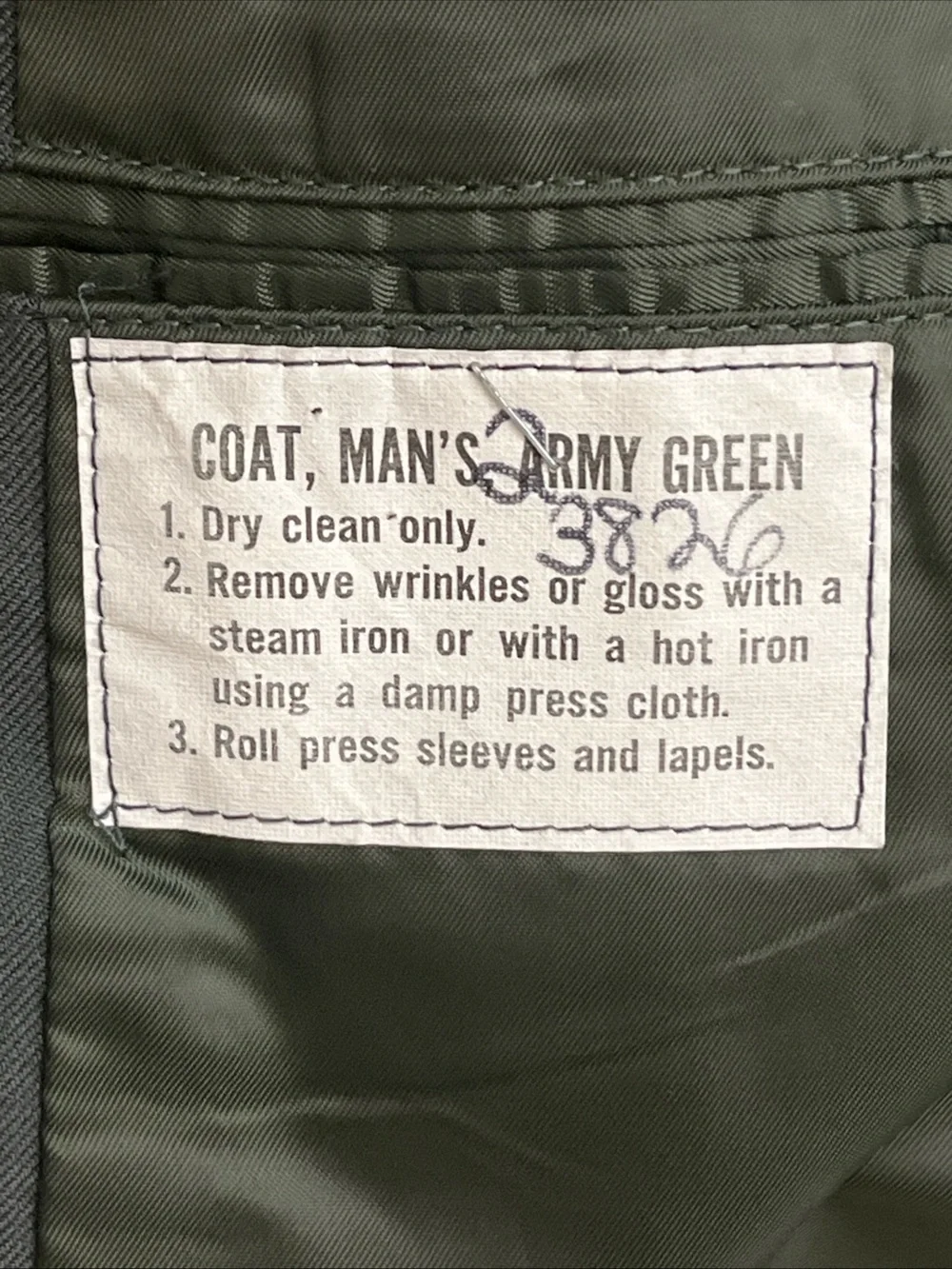 Vintage Men’s Green Army Coat Jacket Size 46R Heavy Wool Blend